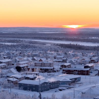 The sun returns on the Inuvik horizon on January 6, 2024. Photo: Kristian Binder